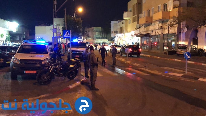 القاء زجاجة حارقة تتجاه دورية شرطة في مدينة يافا